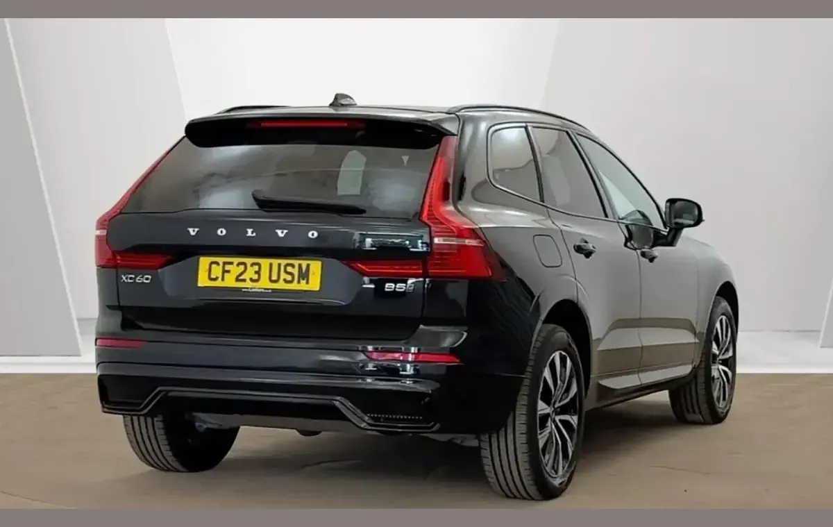 Used Volvo XC60 Plus 247 HP (181 kW) 2023 Black SUV