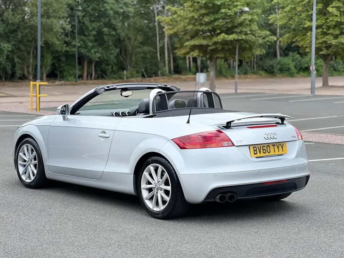 Used Audi TT Design 160 HP (117 kW) 2010 Silver Coupe
