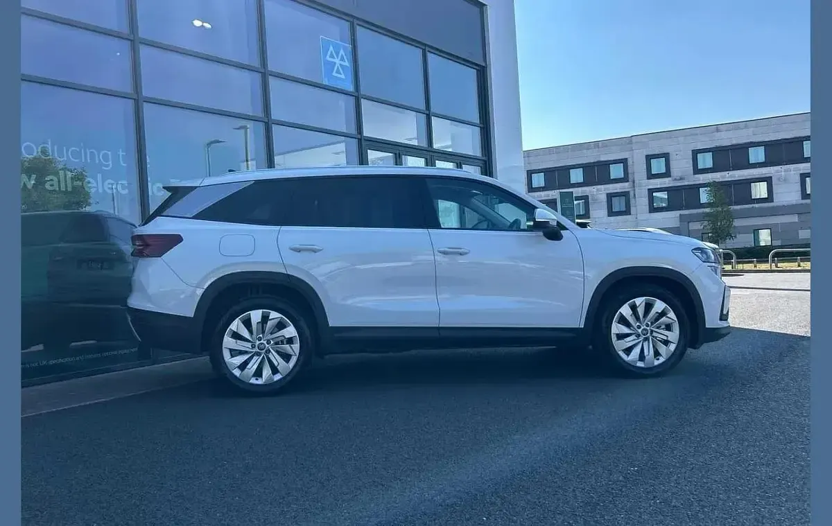 New Skoda Kodiaq SE L 150 HP (110 kW) 2026 Moon white metallic SUV
