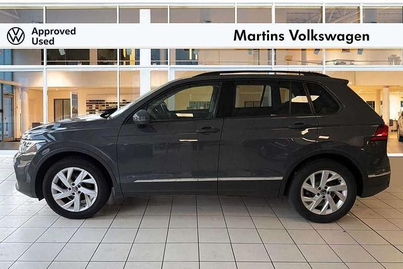 Used VW Tiguan Life 150 HP (110 kW) 2021 Grey SUV