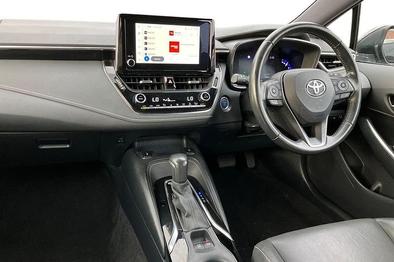 Used Toyota Corolla Sport 184 HP (135 kW) 2021 Black Estate