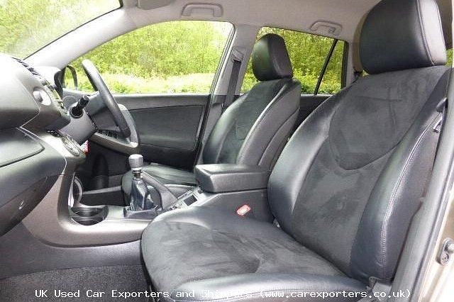 Used Toyota RAV4 SR 147 HP (108 kW) 2011 Decuma grey SUV