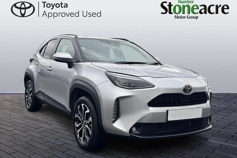 Used Toyota Yaris Hybrid Design 2025 SUV