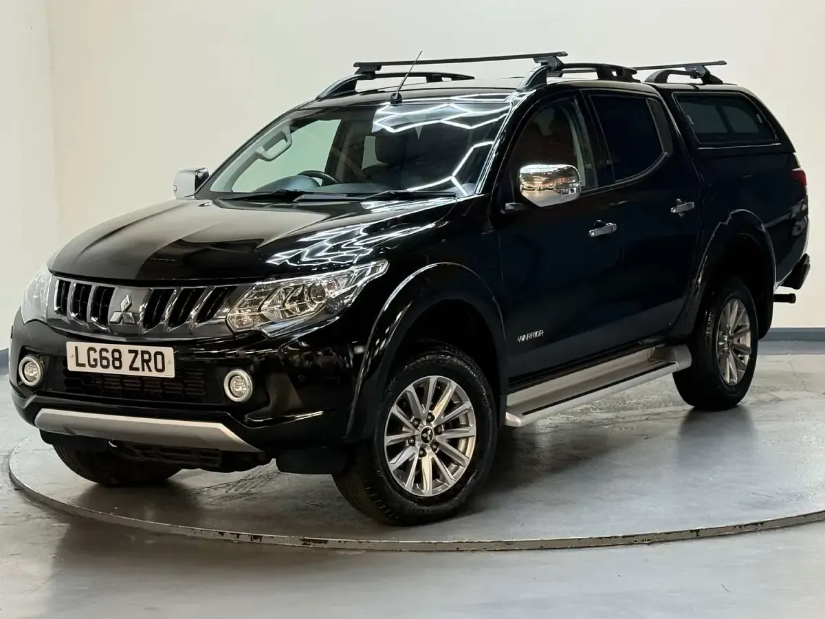 Used Mitsubishi L200 Warrior 181 HP (133 kW) 2018 Black Pickup