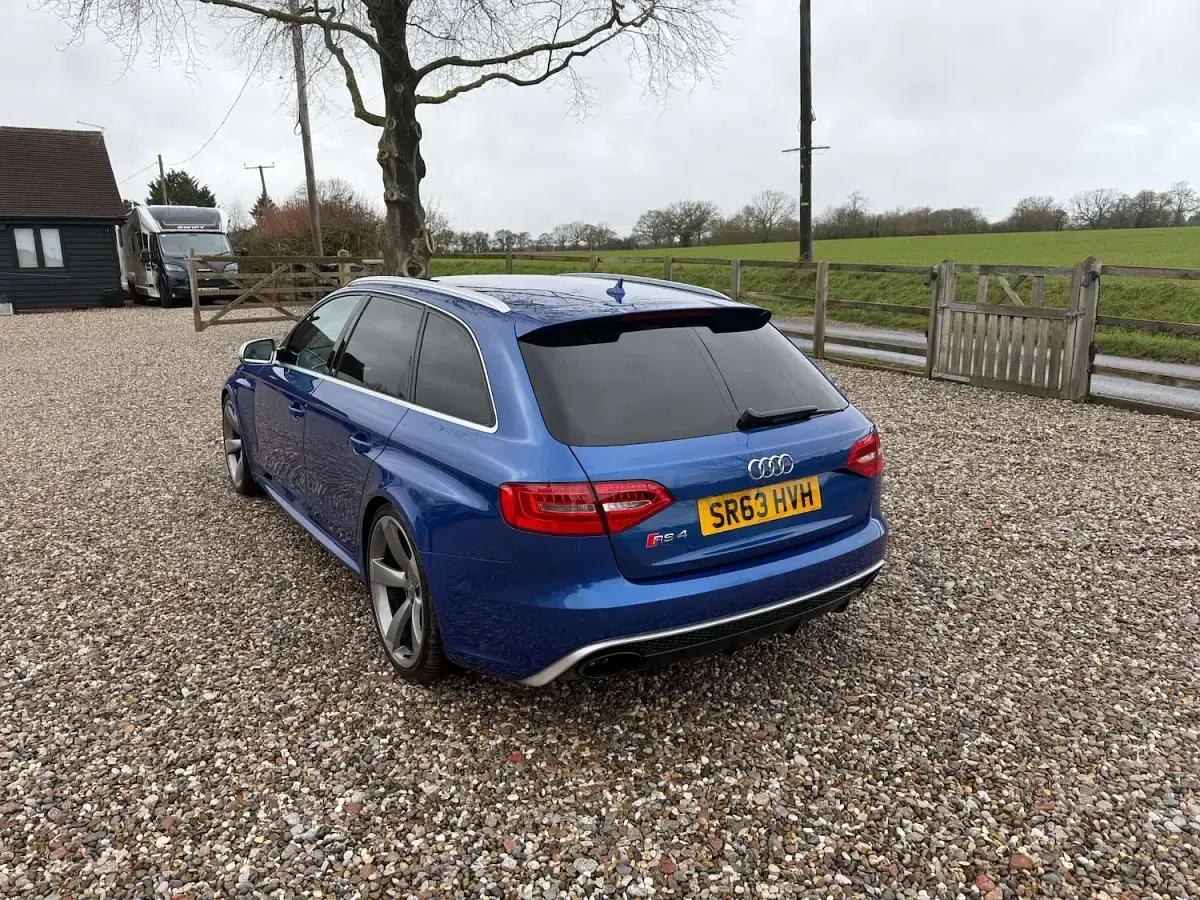 Used Audi RS4 Performance 450 HP (330 kW) 2013 Blue Estate