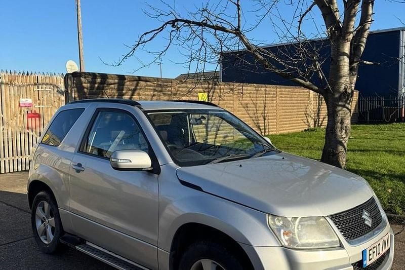 Used Suzuki Grand Vitara SZ4 2010 Silver SUV
