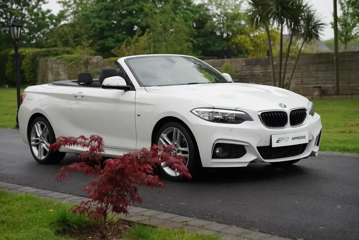 Begagnad BMW 218 M Sport 2015 Vit Cab