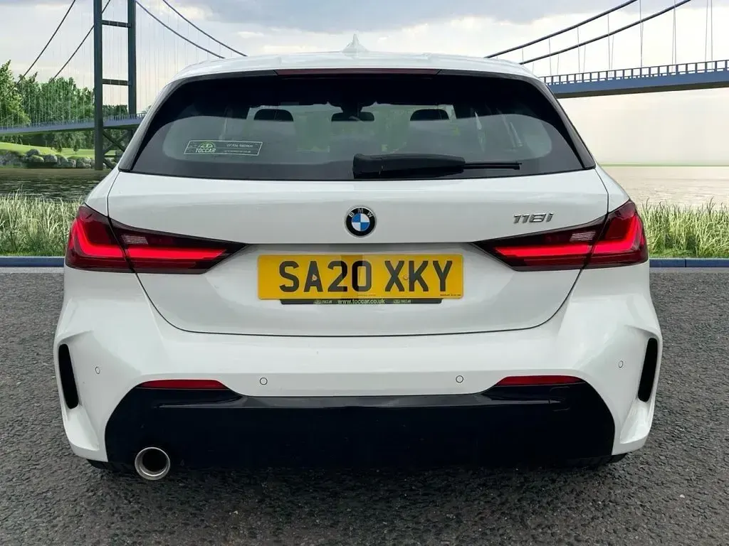 Used BMW 118 M Sport 140 HP (102 kW) 2020 White Hatchback