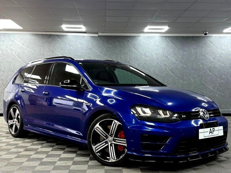 Blue Used 2016 VW Golf VII R Estate | £16,590 (Fair price) - Image 1/4