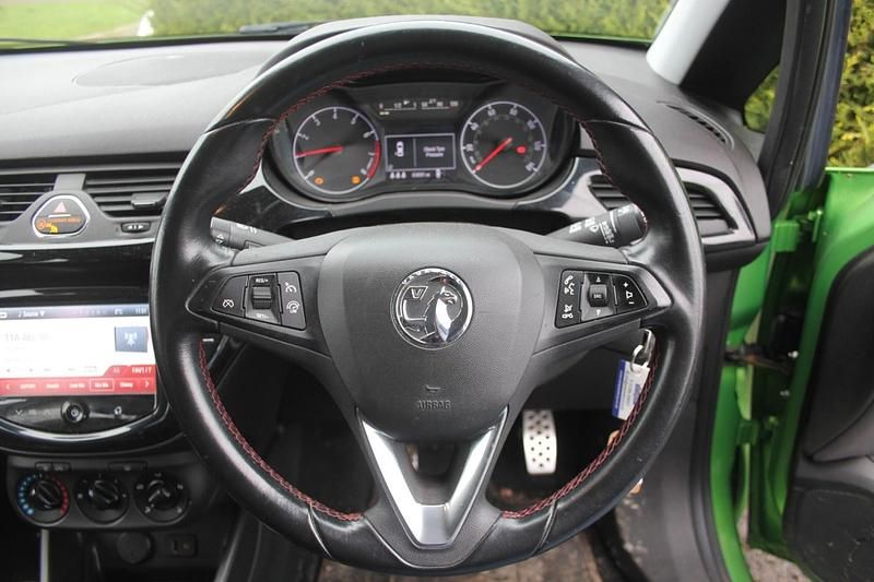Used Vauxhall Corsa SRi 100 HP (73 kW) 2015 Green Hatchback