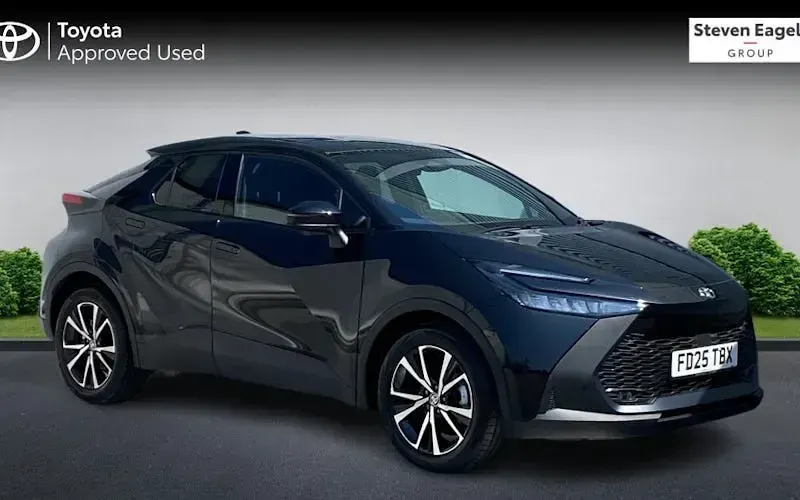 Used Toyota C-HR Design 140 HP (102 kW) 2026 SUV