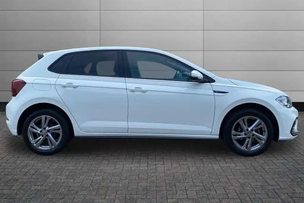 Used VW Polo R-line 95 HP (69 kW) 2022 White Hatchback