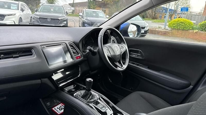 Used Honda HR-V SE 130 HP (95 kW) 2017 Blue SUV