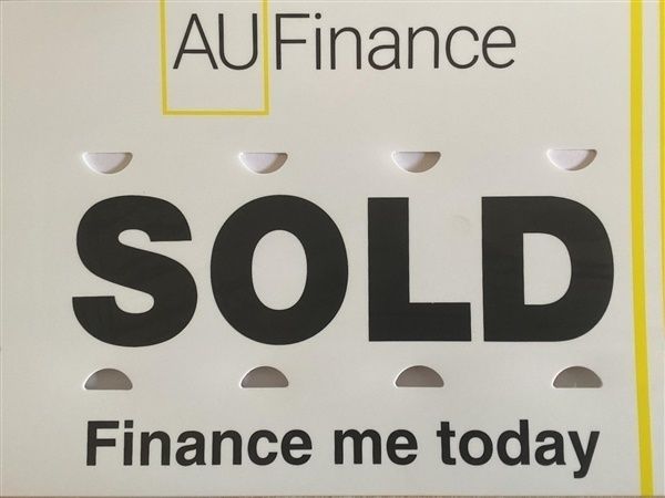 Red Used 2014 Vauxhall Zafira Design Edition MPV | £4,995 (Fair price) - Image 1/1