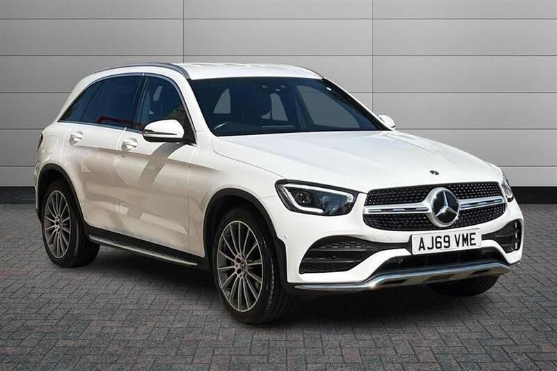 White Used 2020 Mercedes GLC300 AMG Line Premium Estate | £28,250 (Fair price) - Image 1/4