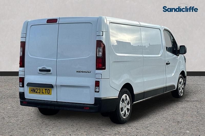 Used Renault Trafic 2023 White MPV