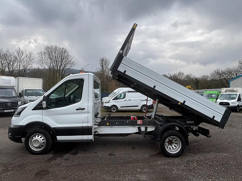 Usado Ford Transit 130 HP (95 kW) 2021 Branco Cabrios