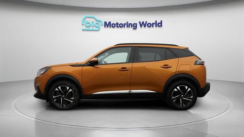 Used Peugeot e-2008 Allure 98 kW (134 HP) 2021 Orange SUV