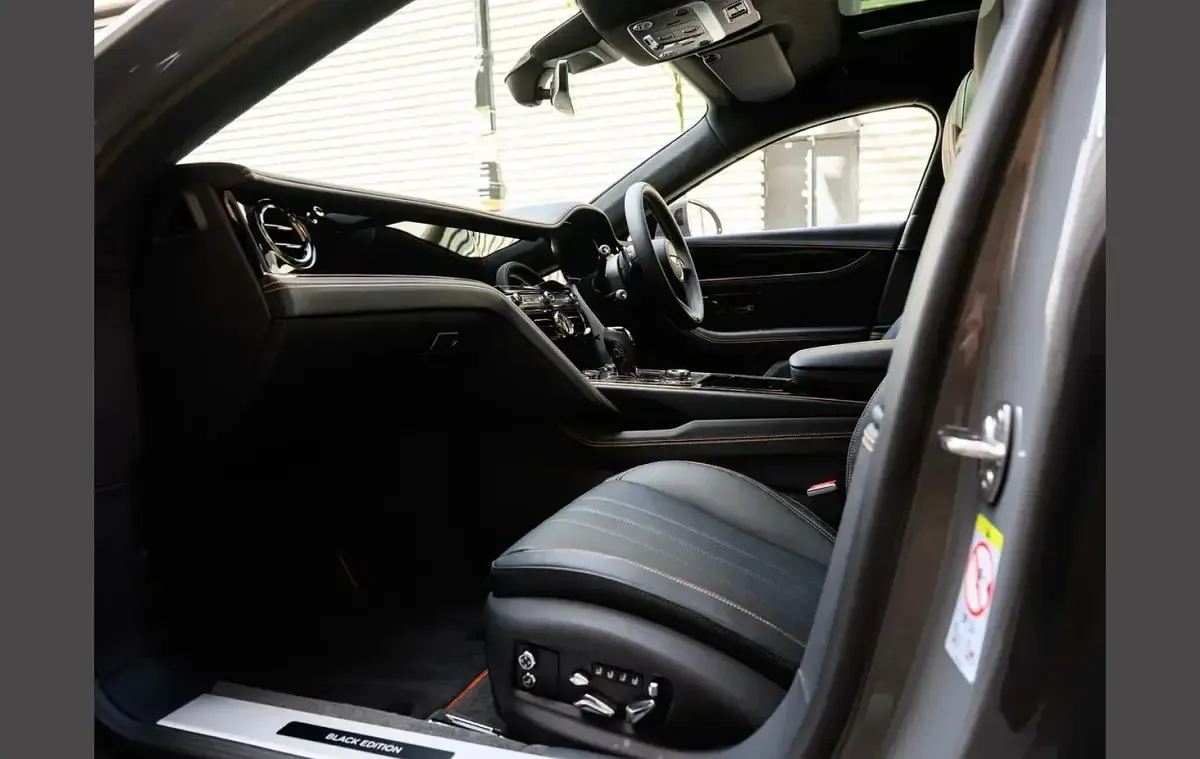 Used Bentley Flying Spur 670 HP (492 kW) 2026 Grey Sedan