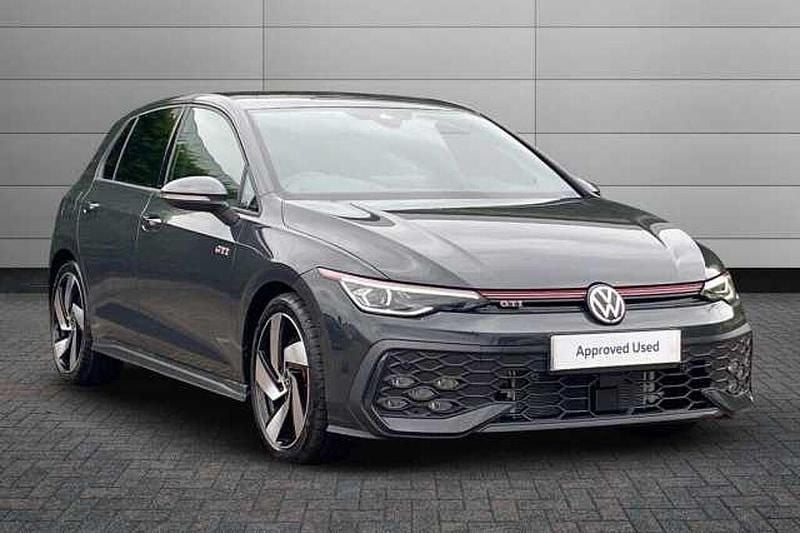 New 2025 VW Golf VIII | £38,395 (Super price) - Image 1/4
