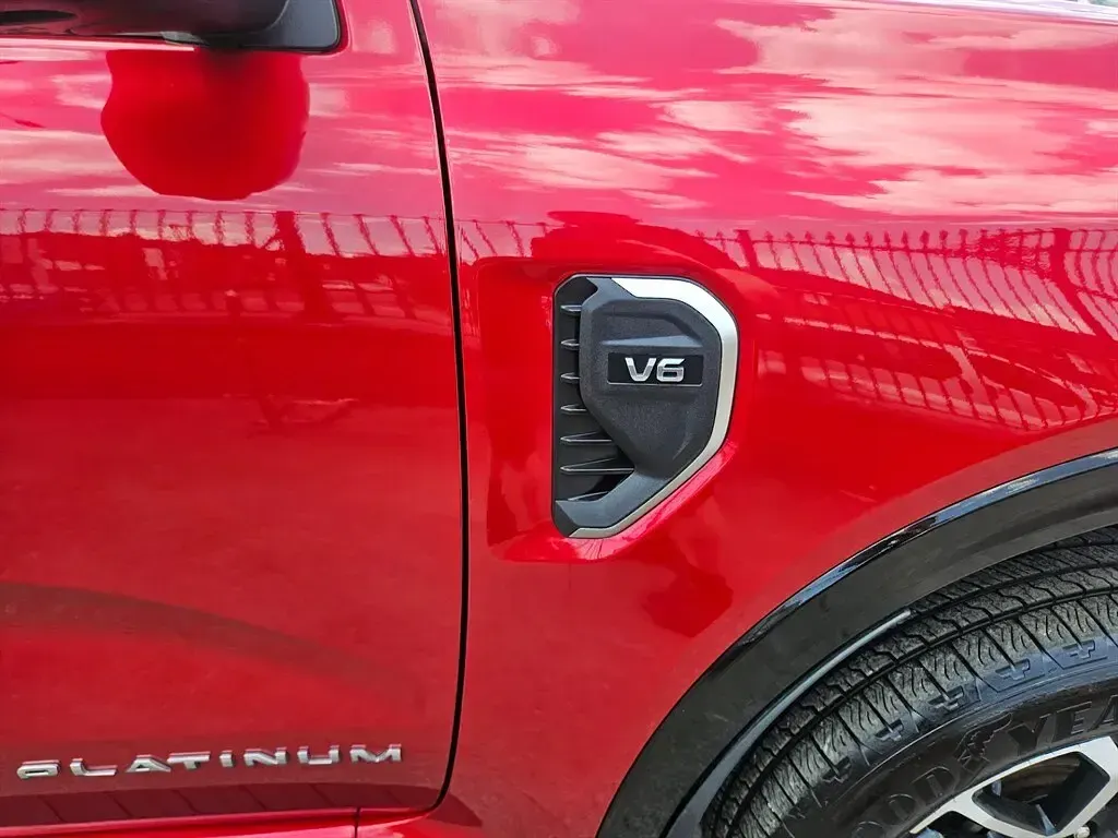 Used Ford Ranger Platinum 2023 Red Pickup