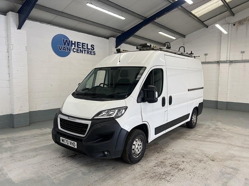 Used Peugeot Boxer 140 HP (102 kW) 2020 White Van