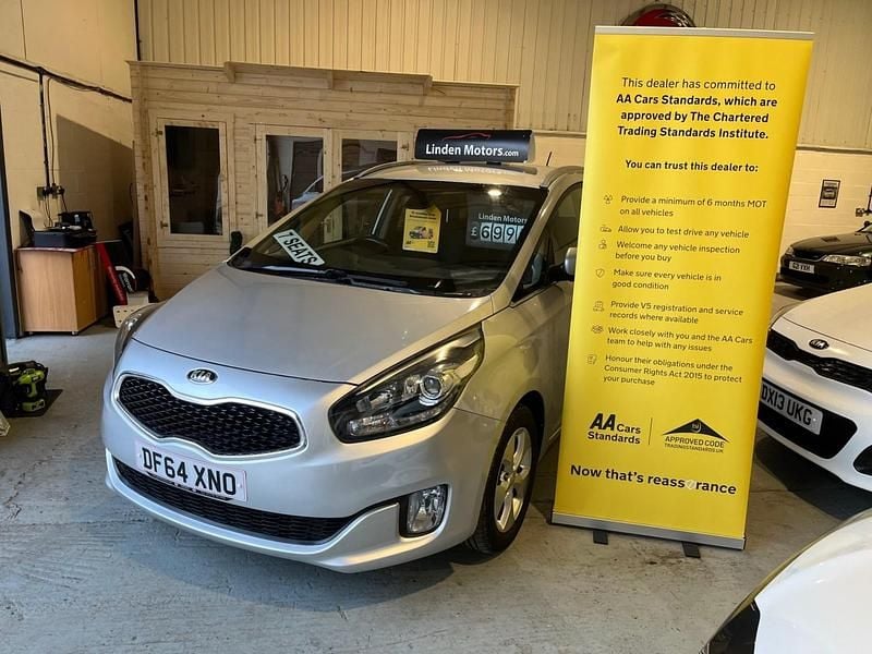 Used Kia Carens 133 HP (97 kW) 2015 Silver MPV