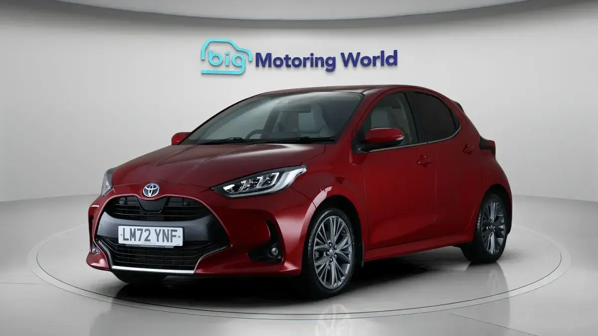 Used Toyota Yaris 116 HP (85 kW) 2022 Red Hatchback