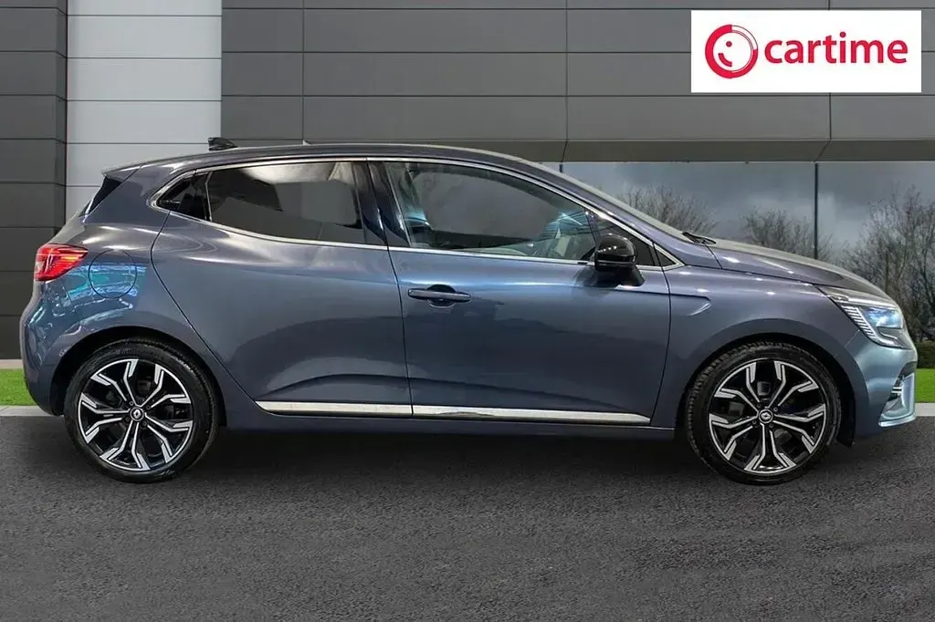 Used Renault Clio Techno 90 HP (66 kW) 2022 Grey Hatchback