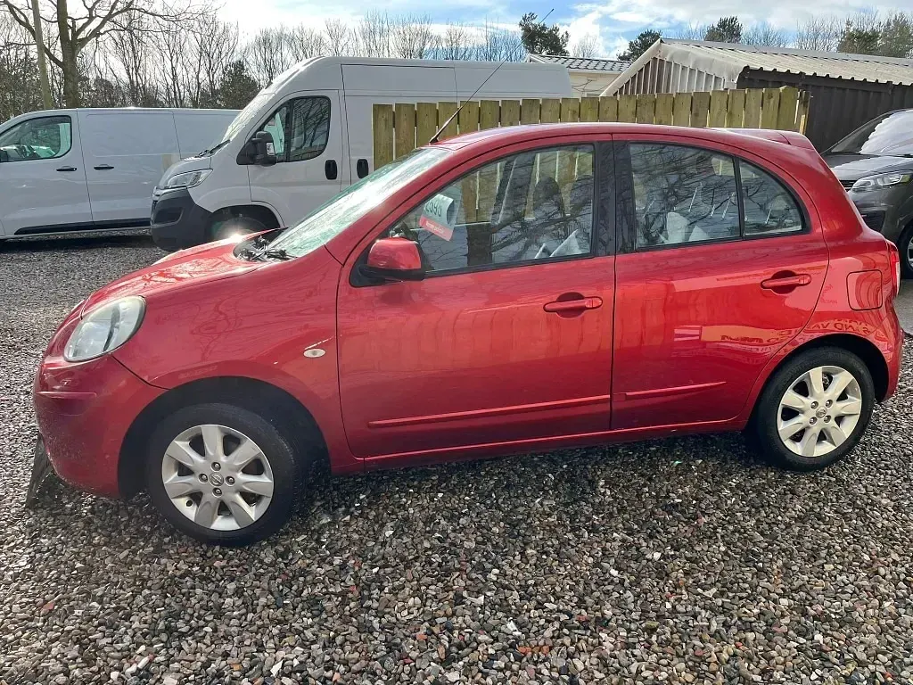 Used Nissan Micra Acenta 98 HP (72 kW) 2011 Red Hatchback