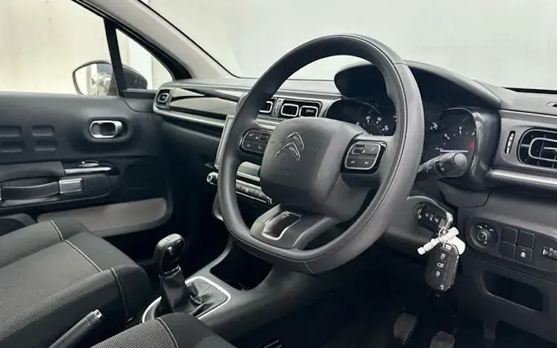 Used Citroën C3 PureTech 83 HP (61 kW) 2024 Grey Hatchback