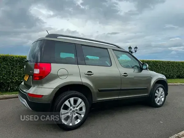 Used Skoda Yeti SE L 110 HP (80 kW) 2016 Green SUV