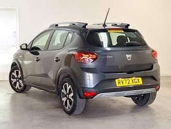 Używany Dacia Sandero Prestige 91 KM (66 kW) 2022 Szary Hatchback