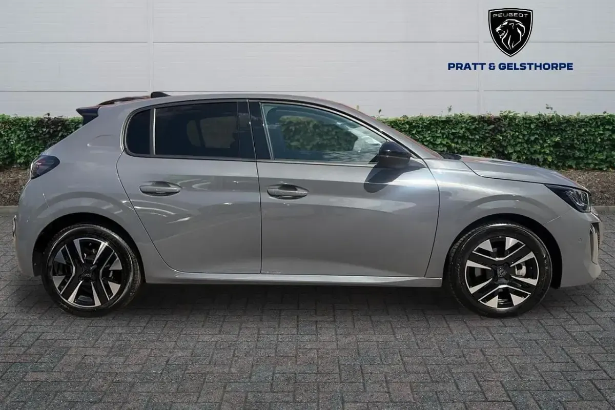 Used Peugeot 208 Allure 99 HP (72 kW) 2024 Grey Hatchback