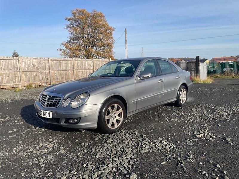 Silver Used 2009 Mercedes E220 Executive Sedan | £1,200 (Expensive) - Image 1/4