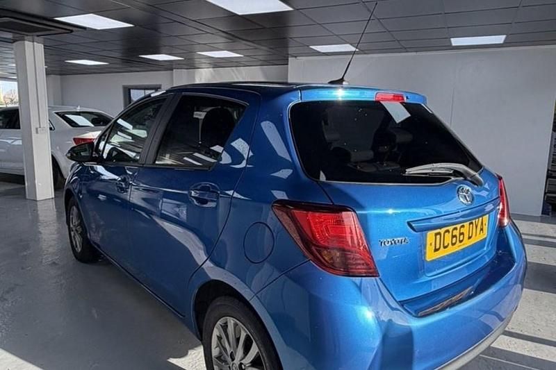 Used Toyota Yaris 99 HP (72 kW) 2017