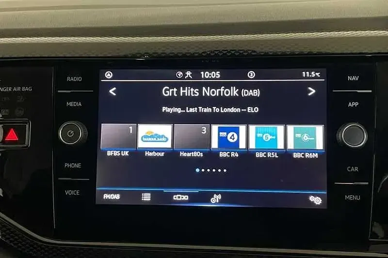 Begagnad VW Polo S 95 HK (69 kW) 2022 Blå Halvkombi