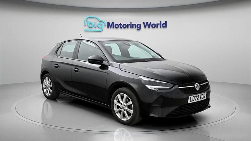 Used Vauxhall Corsa Design Edition 75 HP (55 kW) 2022 Black Hatchback