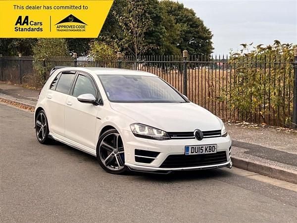 White Used 2015 VW Golf VII R Hatchback | £12,995 (Fair price) - Image 1/4