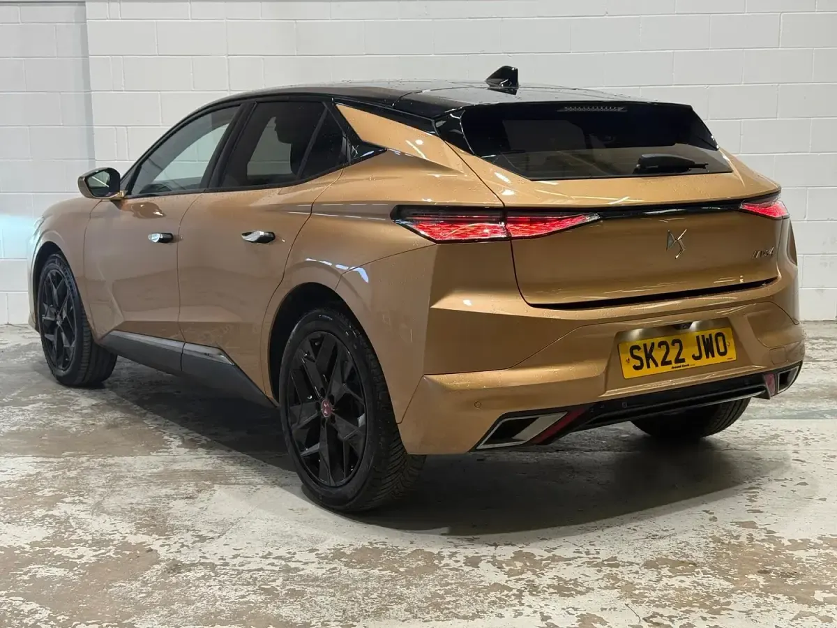 Used DS Automobiles DS4 Performance 129 HP (94 kW) 2022 Gold SUV