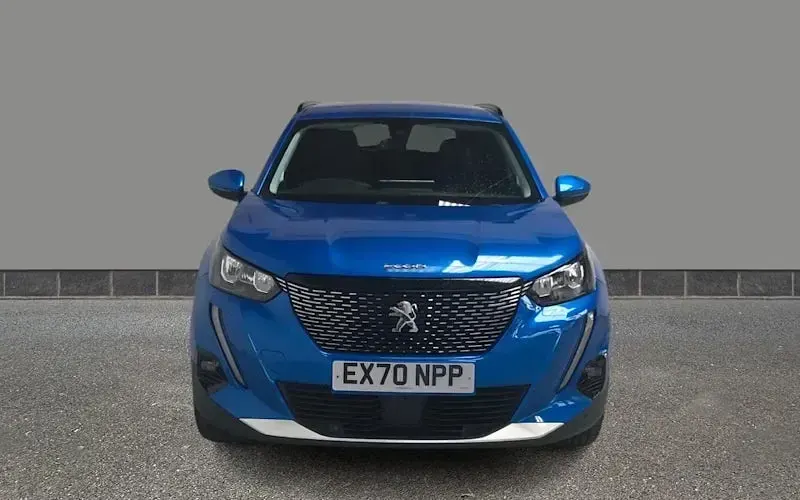 Second-hand Peugeot 2008 Allure Premium 131 CP (96 kW) 2022 SUV