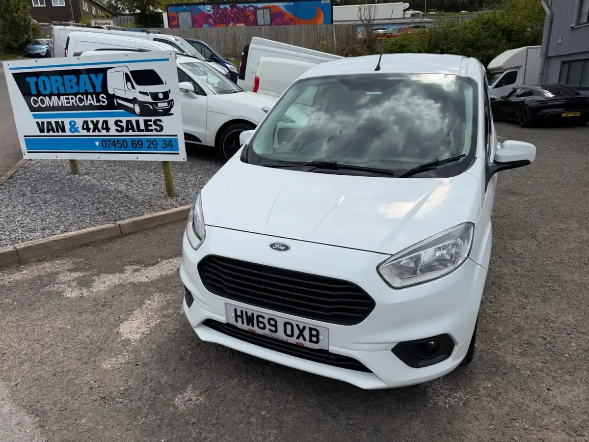 Second-hand Ford Transit Limited 100 CP (73 kW) 2020 Alb Van