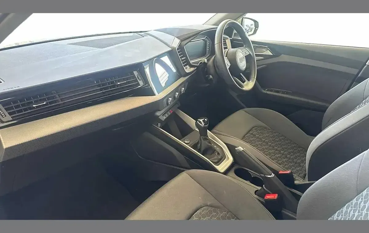 Used Audi A1 Sport 108 HP (79 kW) 2023 Silver SUV