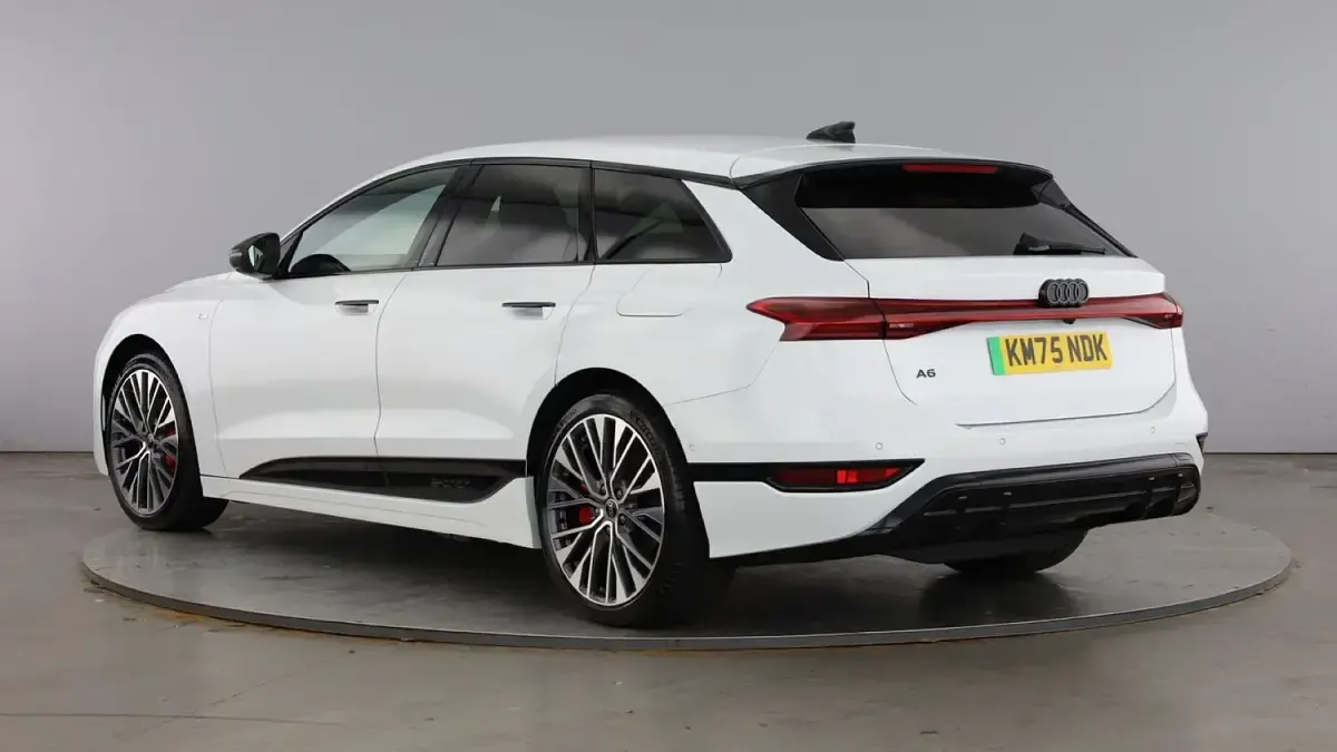 New Audi A6 e-tron Performance 269 kW (367 HP) 2025 White Estate