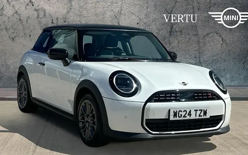 Used Mini Cooper Classic 150 kW (204 HP) 2026 Hatchback
