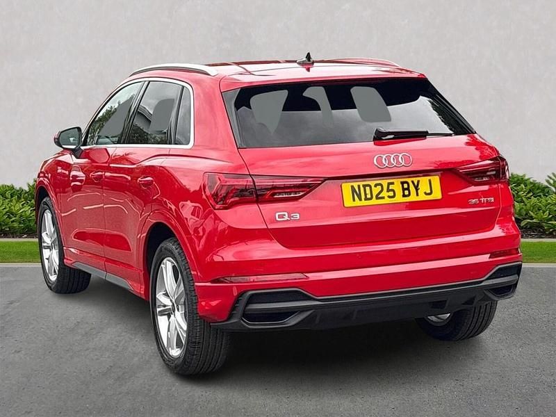 Used Audi Q3 S-Line 150 HP (110 kW) 2025 Red SUV