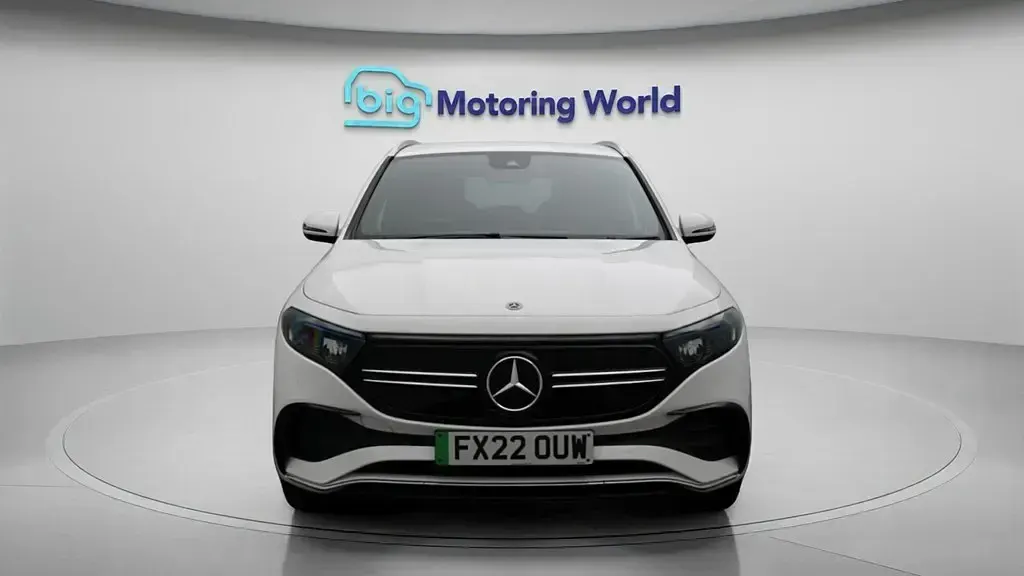 Usado Mercedes EQA300 AMG line 167 kW (228 CV) 2022 SUV