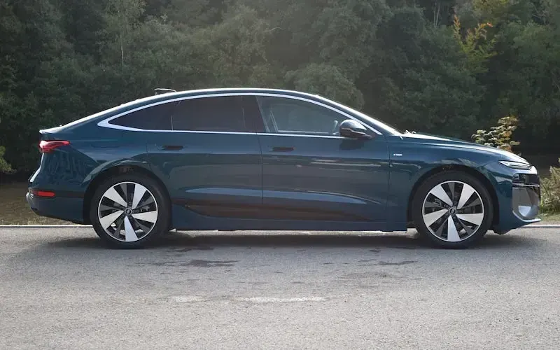 New Audi A6 e-tron S-Line 210 kW (286 HP) 2025 Estate