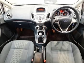 Used Ford Fiesta Zetec 82 HP (60 kW) 2012 Silver Hatchback