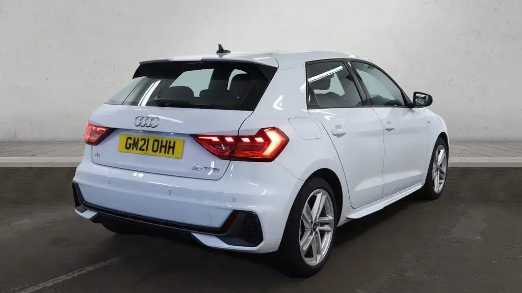 Used Audi A1 Sportback S-Line 110 HP (80 kW) 2021 White Hatchback